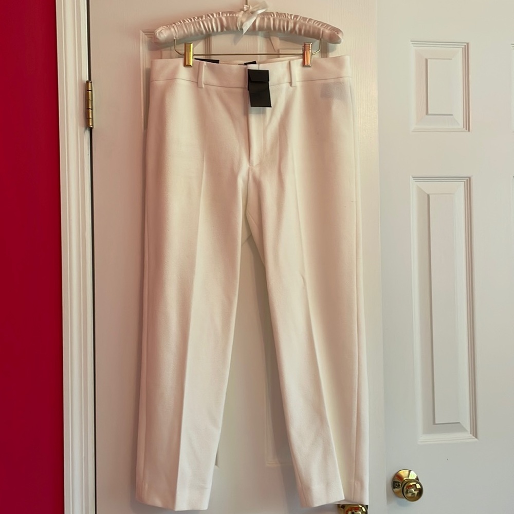 Club Monaco white slim crop pants (BRAND NEW WITH TAGS!)